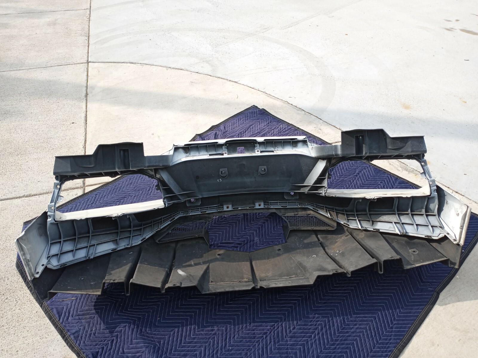 Lamborghini Aventador Lp700 OEM Rear Bumper with Diffuser EXCELLENT CONDITION!
