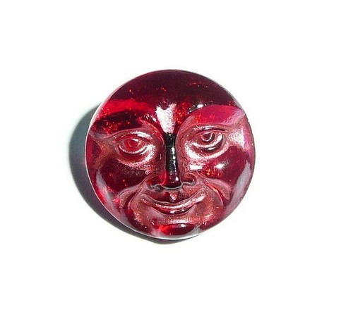 Cool Czech Glass Shank Moon Face Button 18mm - Ruby Red w/ Copper Finish - Picture 3 of 6