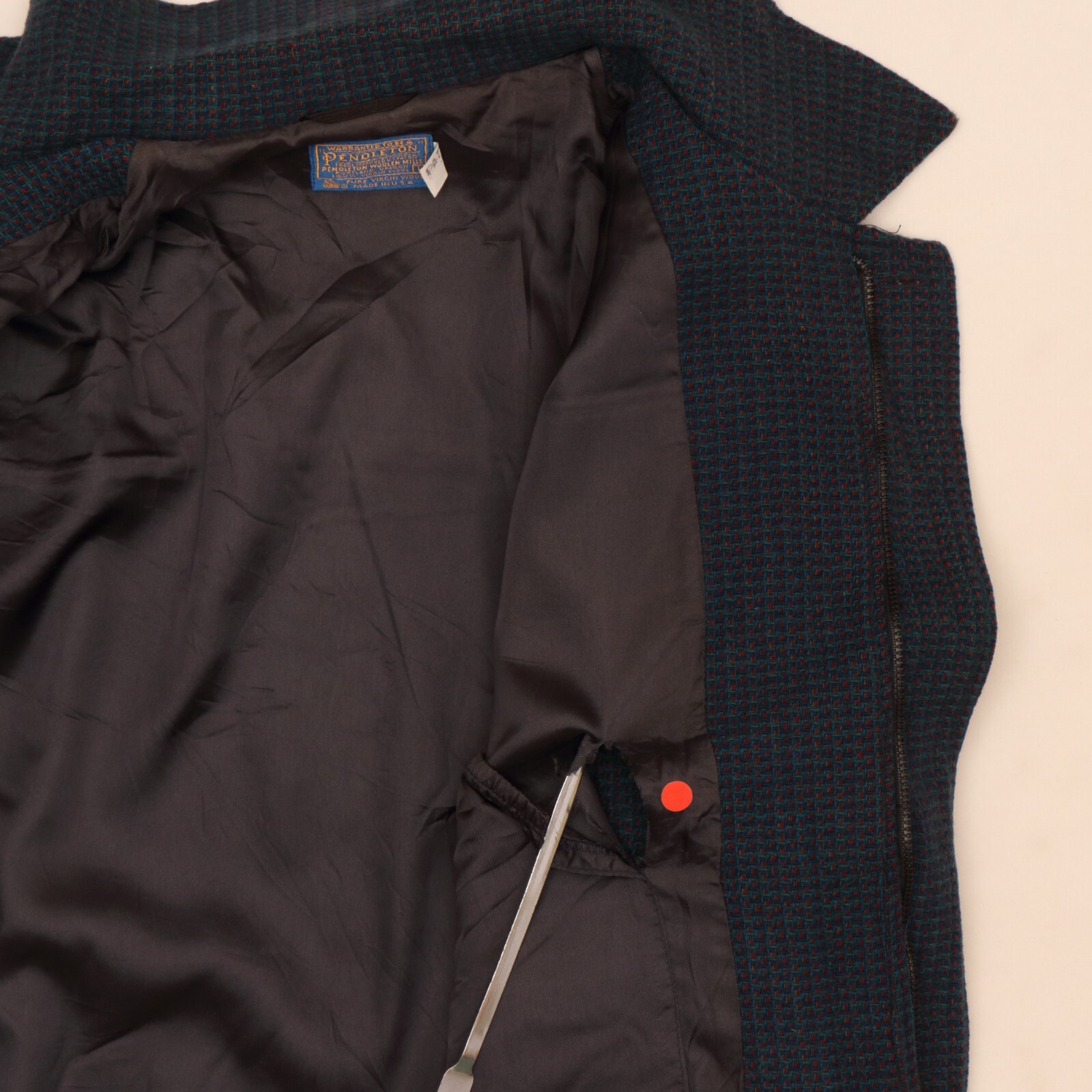 A0023 VTG Pendleton Men's Wool Plaid Long Sleeve Jacket Made in USA