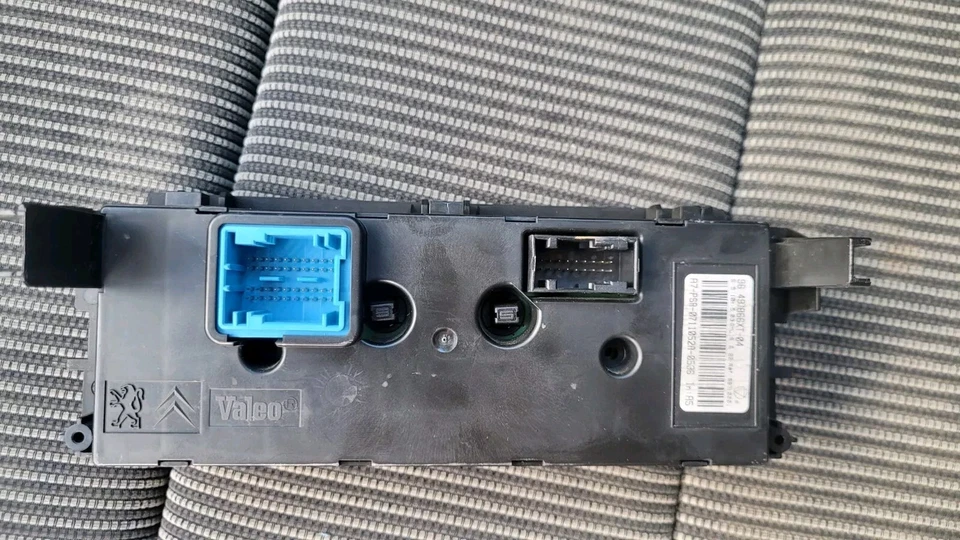 Commande chauffage PEUGEOT 207 PHASE 2 6452R4 - Photo 2/2
