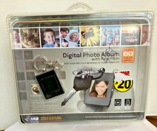 Digital photo album keychain Innovage
