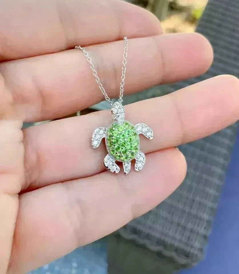 2Ct Round Cut Lab-Created Peridot Women's Pretty Pendant 14K White Gold Plated Foto 3 de 4