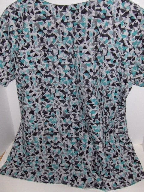 Med Couture - triangles scrub top - X Large - Image 3 of 3