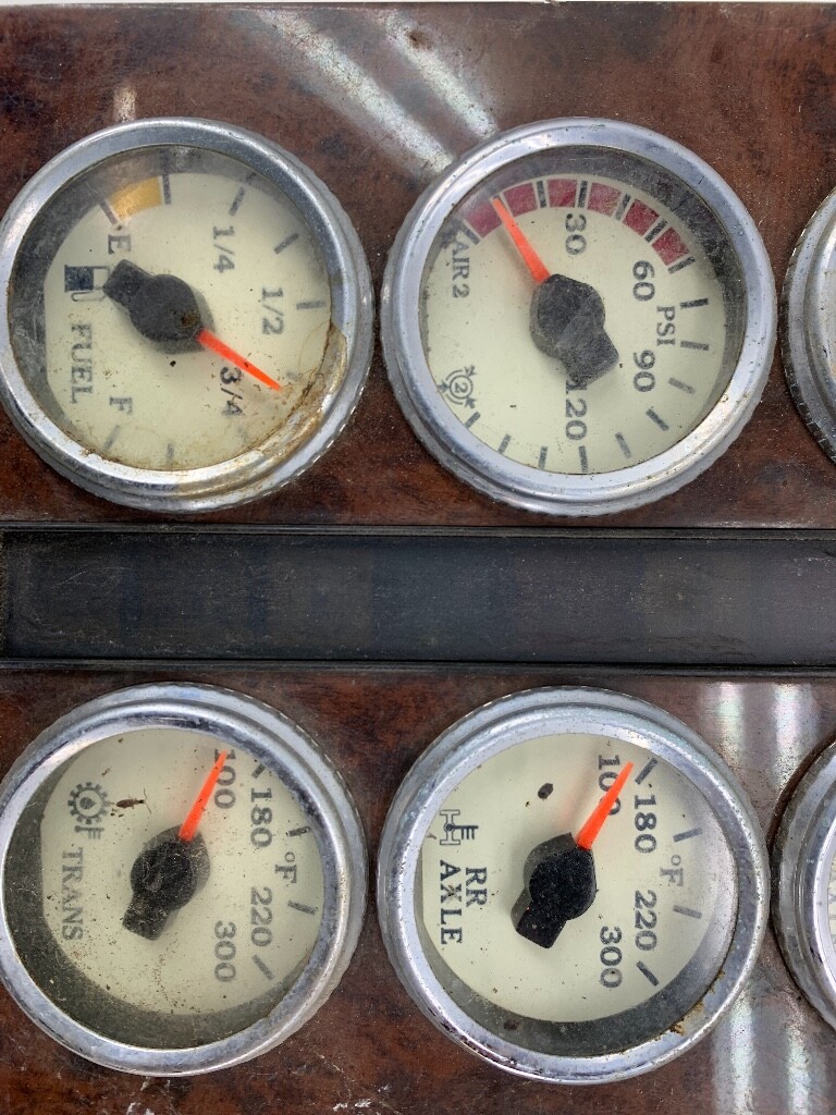 aftermarket instrument cluster ford f350 on International Instrument Cluster Fuel Gauge 3592541c91 From A 2006 9400i For Sale Online Ebay