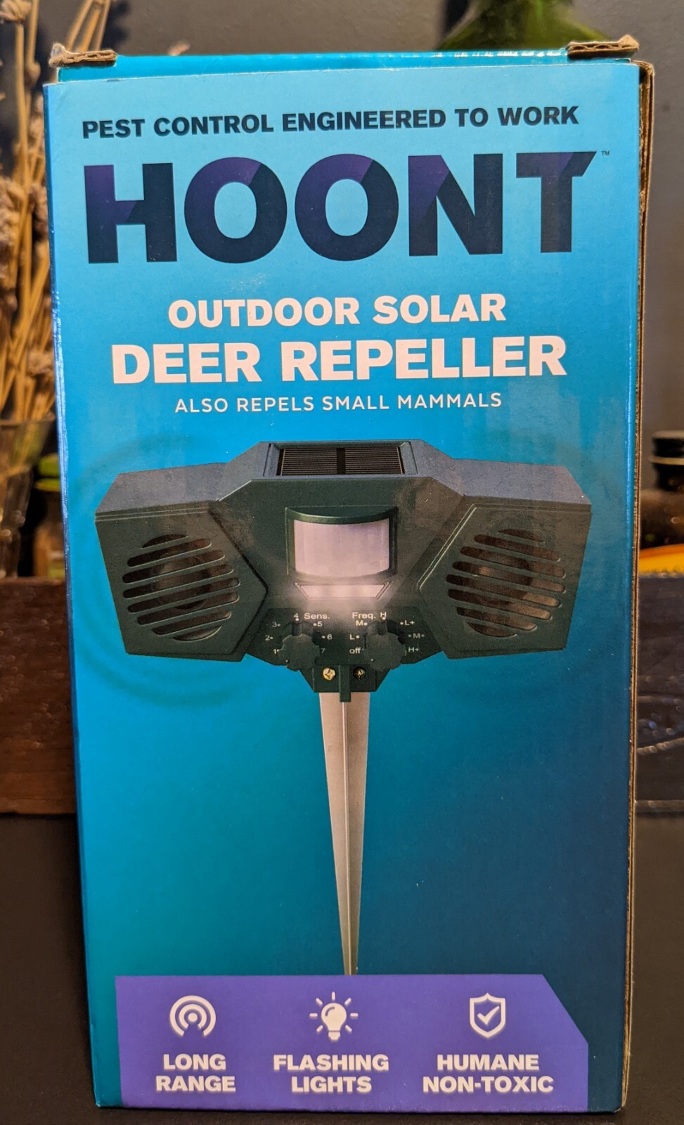 Hoont Solar Powered Motion Activated Deer Repeller Flashing Strobe Outdoor NIB
