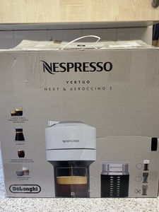 Nespresso Vertuo Next Pod Kapsel Kaffeemaschine von DeLonghi ENV120 Schwarz R2