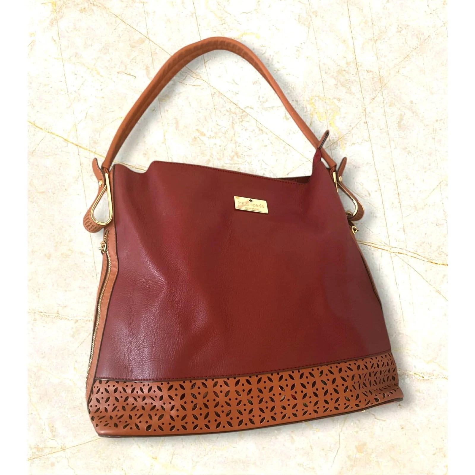 Borsa a tracolla Kate Spade rosso intenso borsetta bordo cognac perforazione cerniera lati