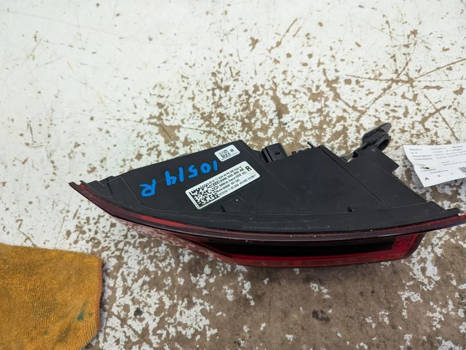 Luz trasera de pasajero LED cuarto panel montado se adapta a 20-21 AUDI A5 793162 Foto 2 de 4