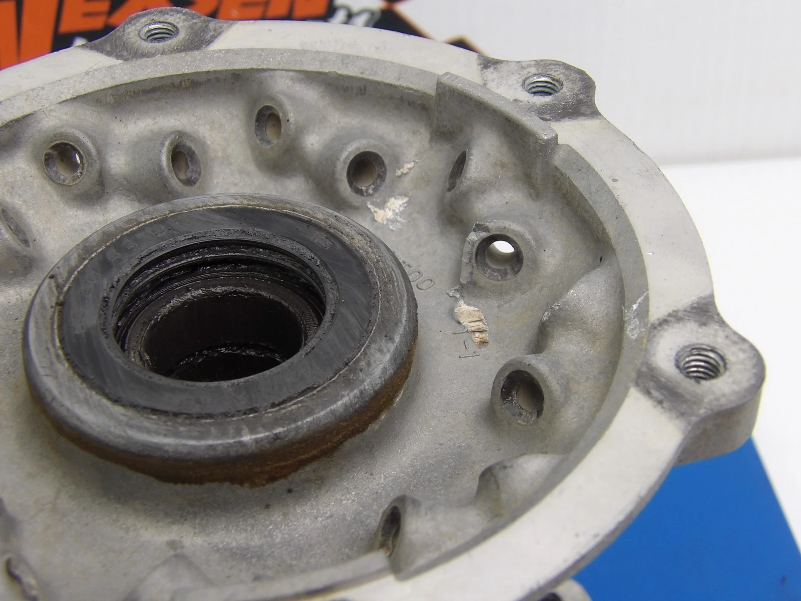 2000 Yamaha YZ250 Rear Wheel Hub Assembly 5ET-25311-00-00 2000 Yamaha YZ250 Rear Wheel Hub Assembly 5ET-25311-00-00