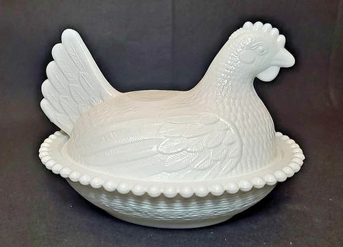 Vintage Indiana Milk Glass Hen On Nest, Striated Basket, 7¼" x 5½”