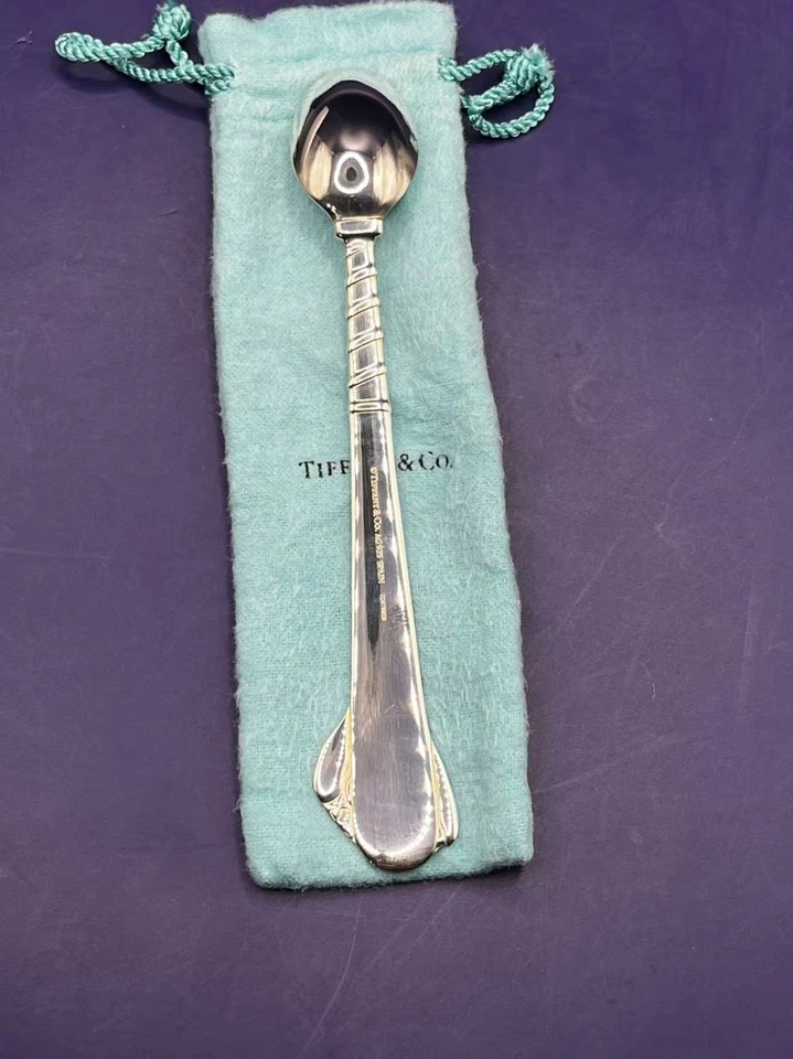 Cucchiaio da tennis Tiffany & Co. in argento sterling 925 Spagna 22679929 6,0... - Immagine 2 di 4