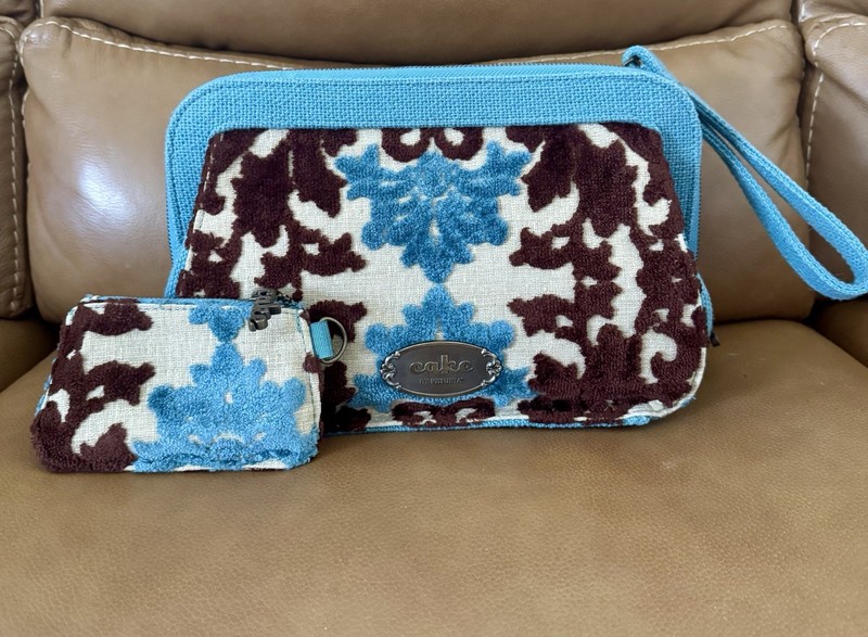 Cake by Petunia Floral Blue Brown Clutch Diaper Bag Small Fabric w/ Changing Pad