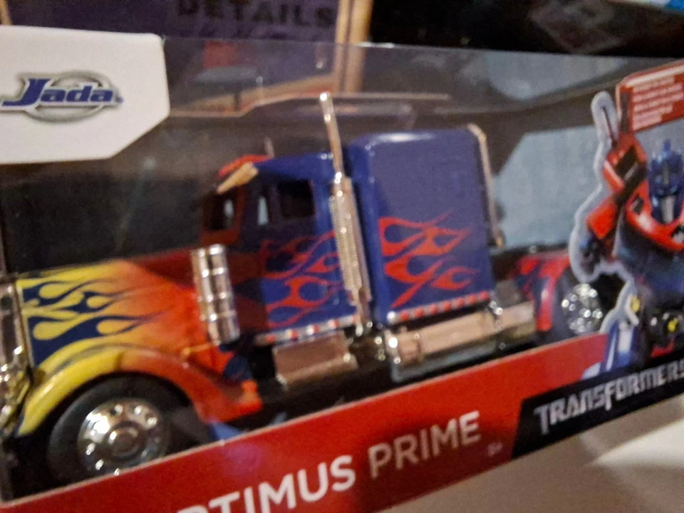 Jada Toys 1/32 Transformers Optimus Prime (ET) - Immagine 3 di 4