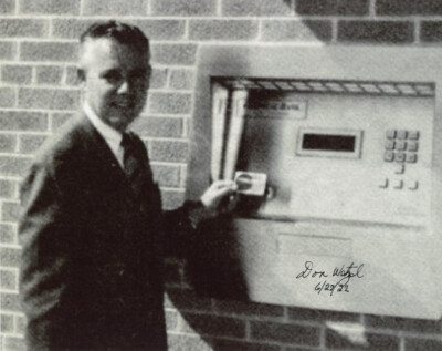 DON WETZEL SIGNED 8x10 PHOTO INVENTED AUTOMATIC TELLER MACHINE ATM BECKETT BAS