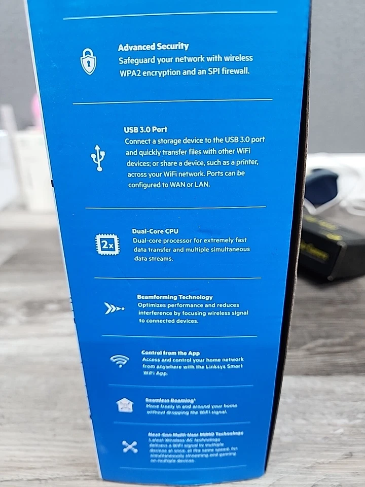 Linksys MAX-STREAM AC1900 MU-MIMO Dual-Band 2.4GHz/5GHz Gigabit Wi-Fi Router - Image 3 of 4