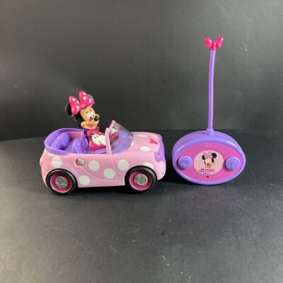 Disney Junior Minnie Mouse Roadster RC Car with Polka Dots, 27