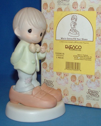 Estatuilla de Precious Moments: 532061 Who's Gonna Fill Your Shoes (5,5") - Imagen 3 de 3