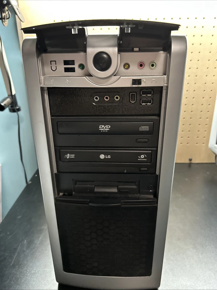 Custom Desktop Computer - Core 2 Duo, 4GB, 500GB, G965, Win 10, IDE & Sata - Image 2 of 4