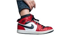Air Jordan 1 Mid PS Chicago Black Toe Basketball 640734-069 Youth 2.5 2.5Y