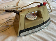 Rowena Steam Iron Model DA 26.6 Heavy duty