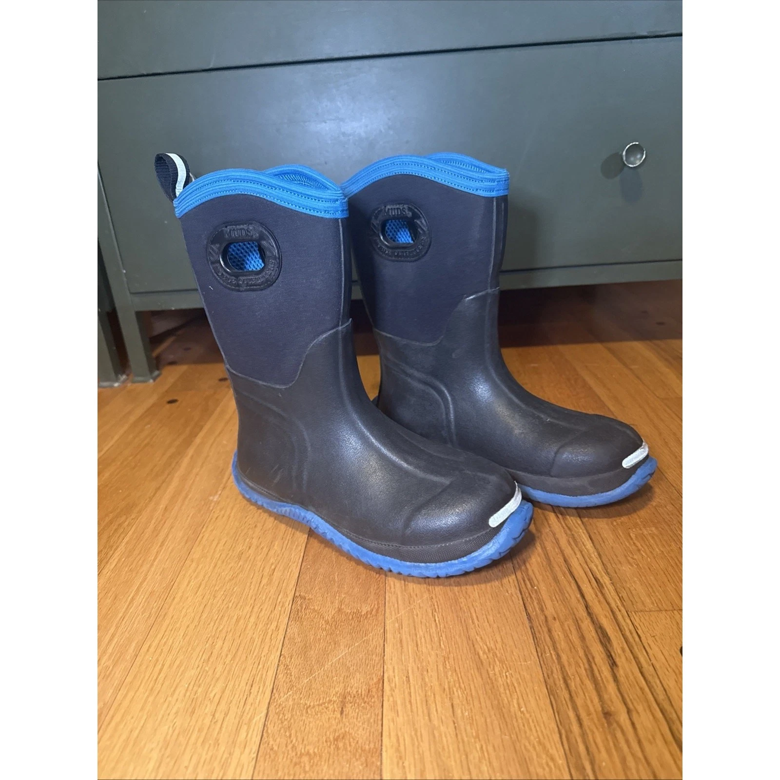 MUDS Noble Outfitters Youth Kids Mud Rain Boots 3 Spring Cabin Camping Hiking