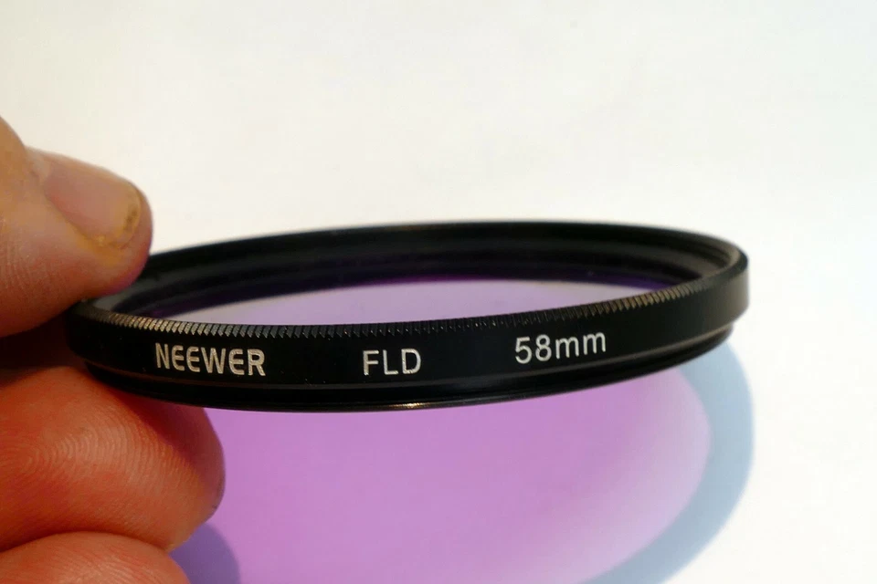 Neewer FL-D 58mm Filter threaded Fluorescent Filter for Daylight Film - Image 3 of 4
