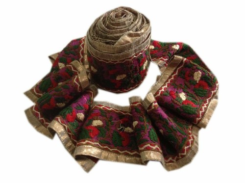 ANTIQUE SAREE BORDER VINTAGE WOOL EMBROIDERED DESIGN TRIM LACE -136 - Picture 7 of 10