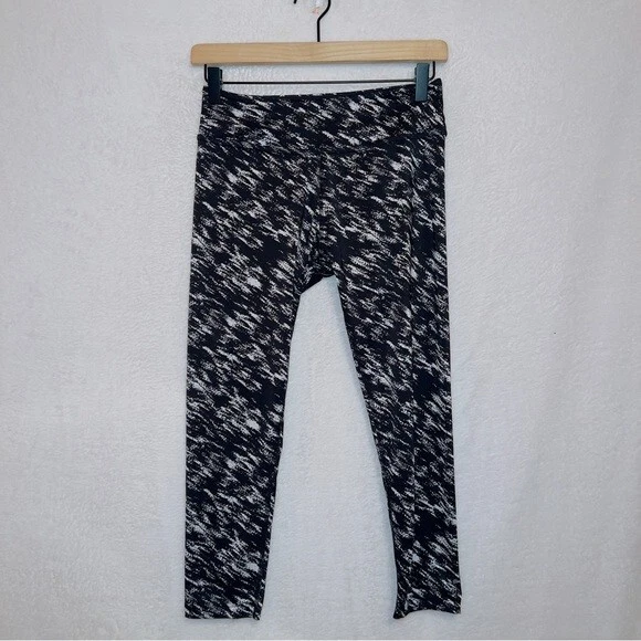 beyond-yoga marble lux print mid rise leggings