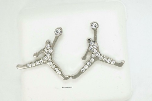 Pendientes de tachuelas con logotipo de Michael Jumpman plateado circonio en caja de regalo | eBay
