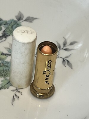 VINTAGE COLLECTIBLE ORIGINAL COTY  24   LIPSTICK NOS  PURE HONEY