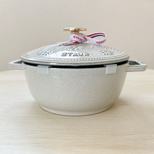 STAUB Wa-NABE 16cm Cast Iron Pot – Margaret Lid – Campagne Color – Japan Edition - Picture 6 of 12