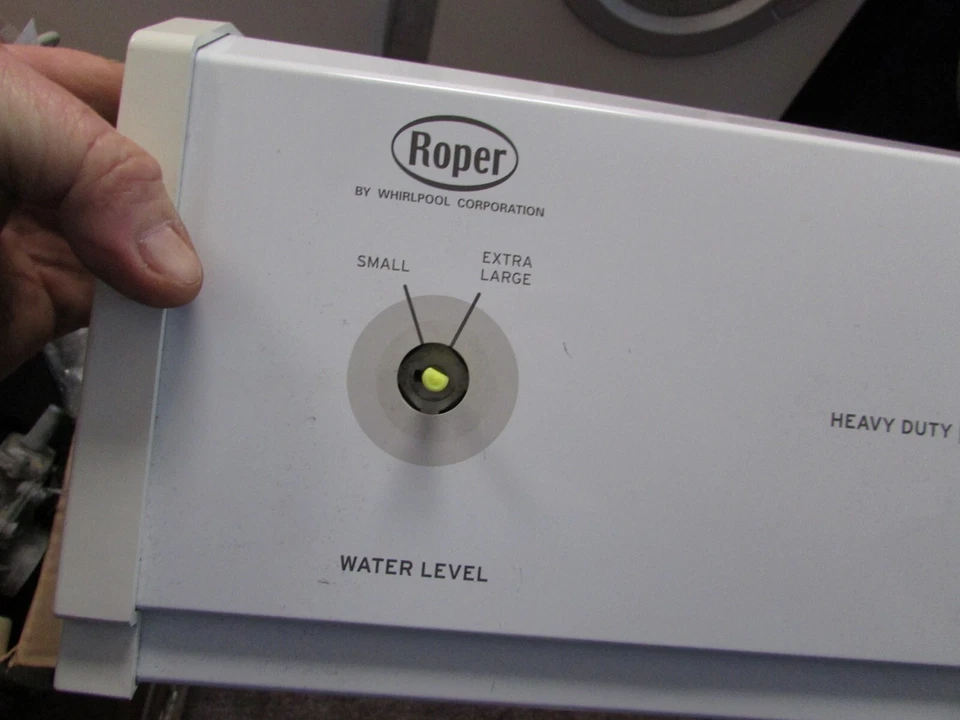 Panel de control de lavadora Roper 3956971 Foto 2 de 4