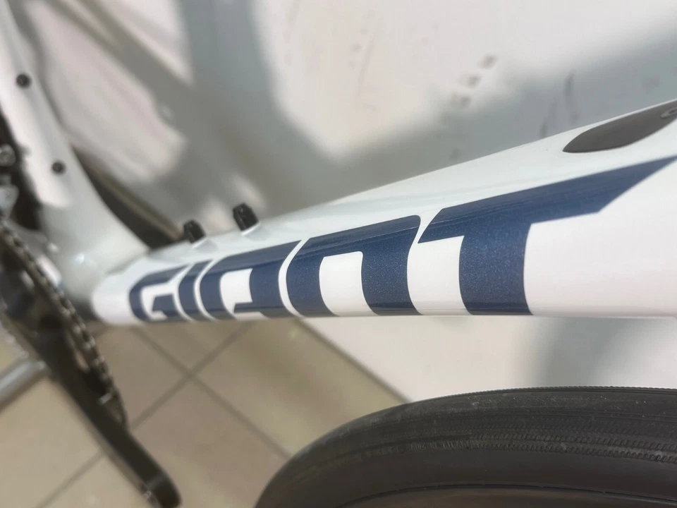 Giant TCR Advanced 1+ unicorn white M, UVP 3.799,00 EUR - Bild 3 von 3
