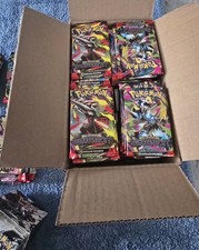 Pokémon: Dunkelnacht Booster Packs und mehr