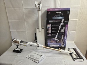 Shark  Detect Clean & Empty Akku-Staubsauger mit Basisstation, selbstentleerung
