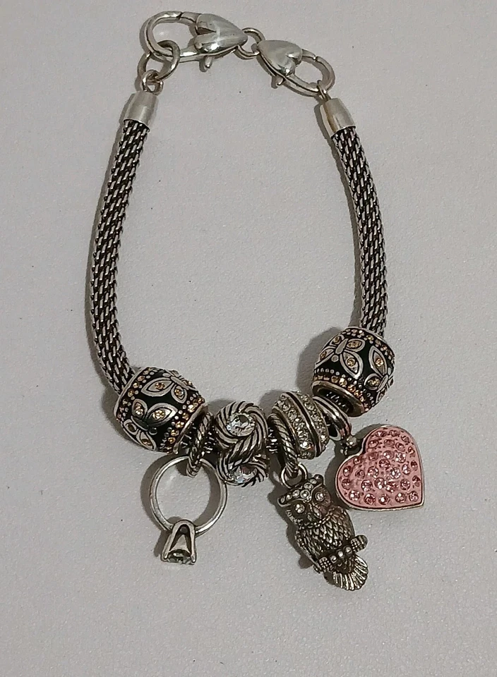 Pulsera BRIGHTON Multi Dijes Rosa Corazón Búho Anillo 2 Mariposas *Falta Piedra  Foto 4 de 4