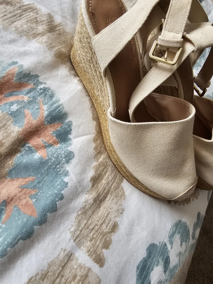Sandalias de lona alpargata H&M para mujer zapatos de cuña beige talla 10 Foto 2 de 4