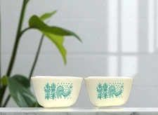 Two (2) Vtg Pyrex Amish Butterprint Refrigerator Dish 501 B 1-1/2 Cup Turquoise