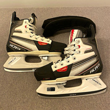 Oxelo HUT 3 Youth Adjustable Ice Hockey Skates UK 2.5-5 Black/White/Red