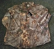 NWT MSRP $79 Mens Under Armour Heat Gear Button Front Long Sleeve Shirts Camo