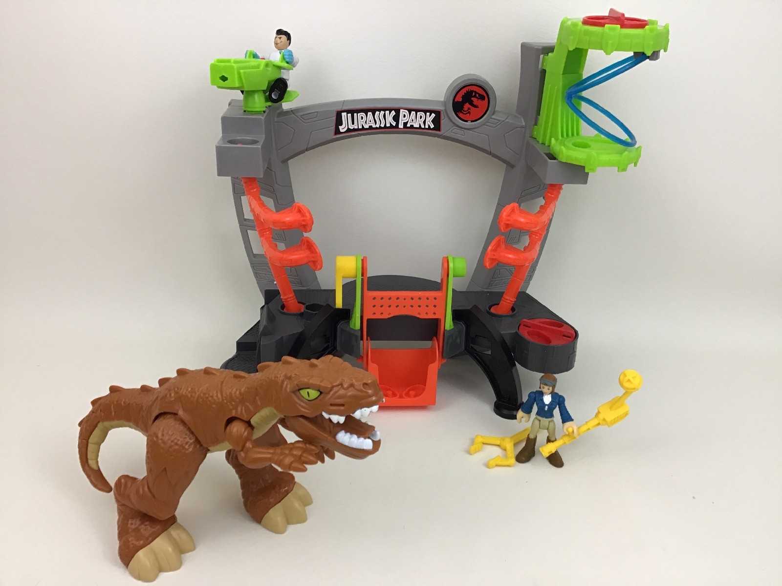 imaginext jurassic world research lab playset