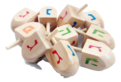 Lot 10 pc Natural Wood Spinning top Dreidel Hanukkah Sevivon Nes gadol haya po.