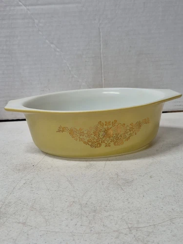 Pyrex Promotional 043 Oval Casserole 1 1/2 Qt Gold Garland Dish. Free Shipping
