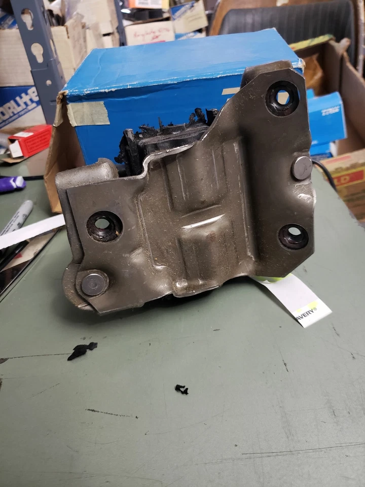 Montaje motor TRW 270-2393 Foto 3 de 4