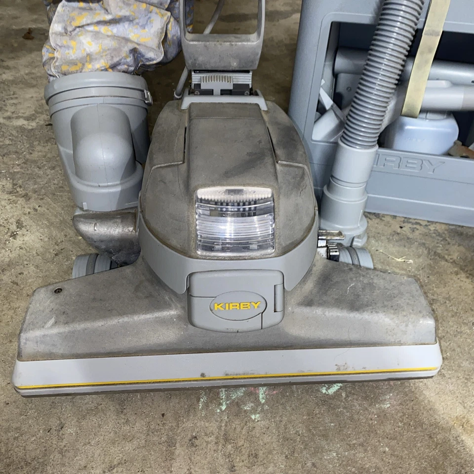 Kirby The Ultimate-G7D Silver Upright Vacuum Cleaner w/Attachments and Shampooer - Image 3 of 4