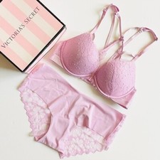 32B MEDIUM Victoria  s Secret lilac pushup purple bra set hiphugger panties