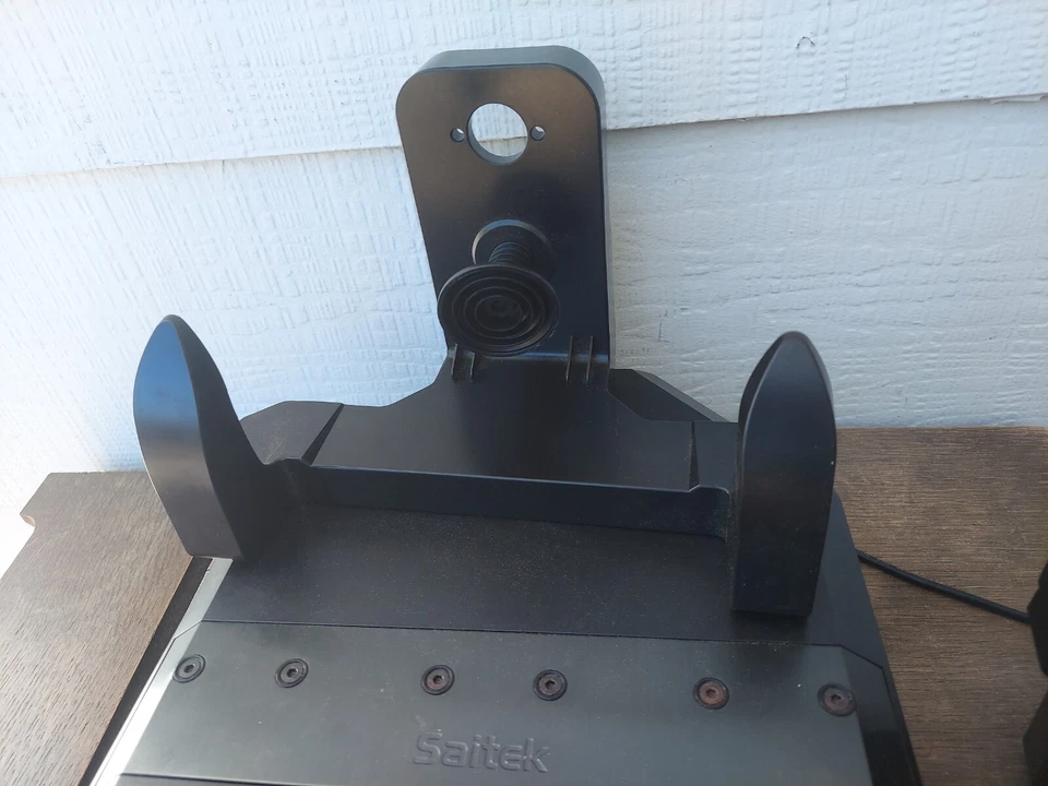 Sistema de jugo Saitek Pro Flight Cessna e quadrante de acelerador de voo modelo # 43210 - Imagem 4 de 4