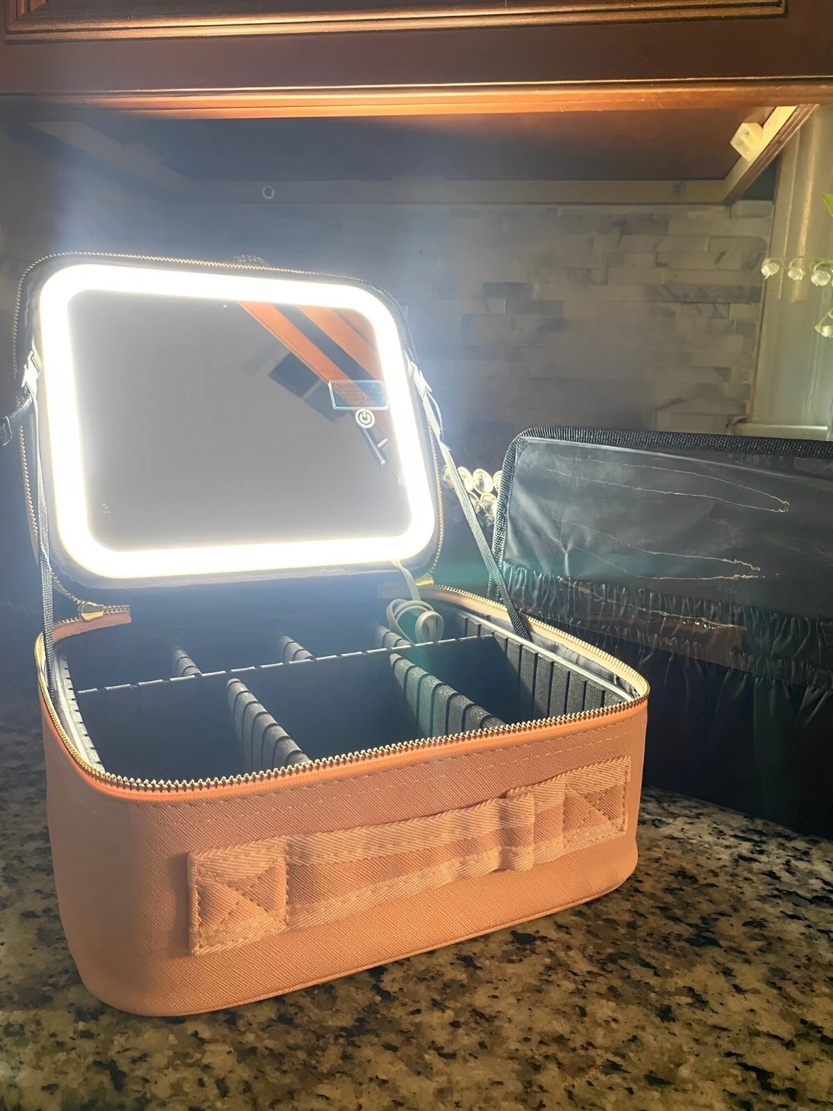 LED Lighted Makeup Mirror Case Travel Cosmetic Rechargeable Organizer Vanity