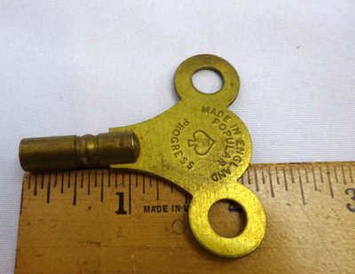 VINTAGE BRASS CLOCK KEY 5.6 mm WINDING ANTIQUE CLOCKS POPULAR PROGRESS SQUARE