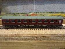 N-gauge Graham Farish Mk 1 Maroon coaches SO (374-012D) and CK (374-257C)